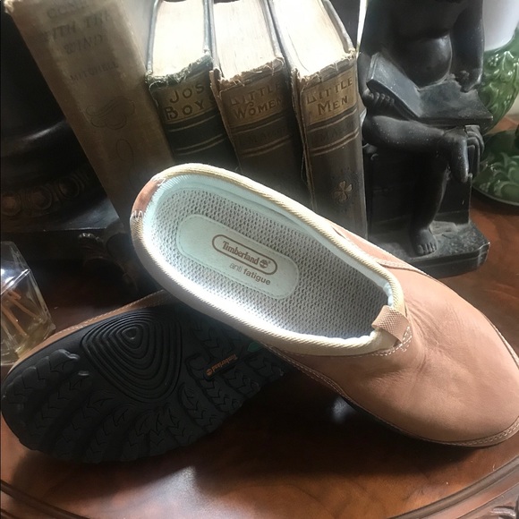 💋SOLD💋Timberland Anti-Fatigue mules - NWOT - Picture 3 of 3
